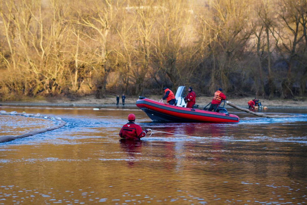 Prosecutor opens criminal case over the Nistru River pollution
