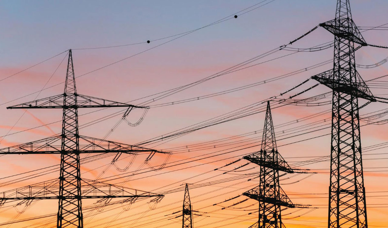Linia electrică Bălți–Dnestrovsk, avariată grav de calamități naturale. Restabilirea ar putea dura peste șapte zile