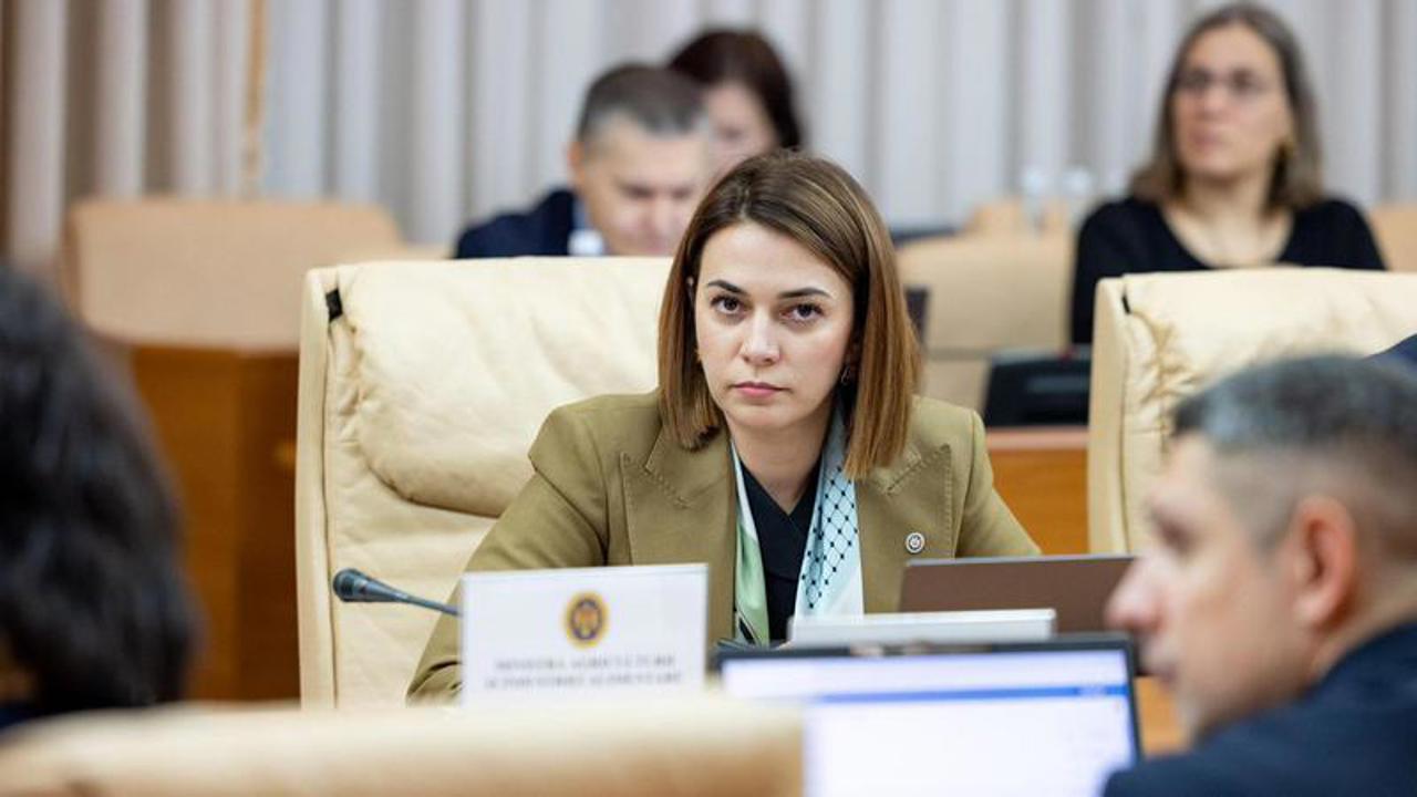 Ministra Agriculturii inițiază demiterea secretarei de stat vizate într-un dosar de corupție: „Nu voi tolera abuzul sau protecționismul”