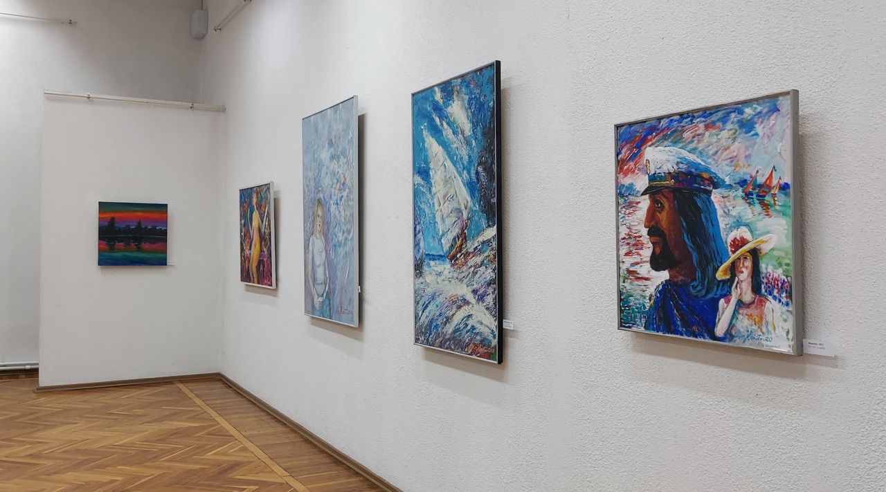 В галерее «Брынкушь» открылась персональная выставка художника Виктора Христова