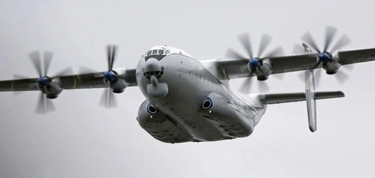 Seven killed as 49-year-old Russian An-22 transport plane crashes near Uvod Reservoir