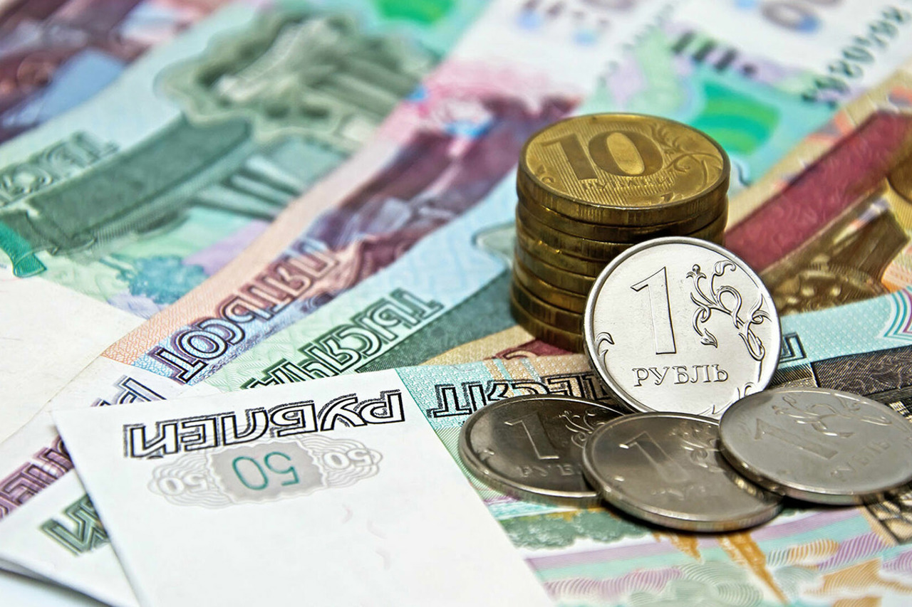 Duma prepares higher taxation for Russians who left country
