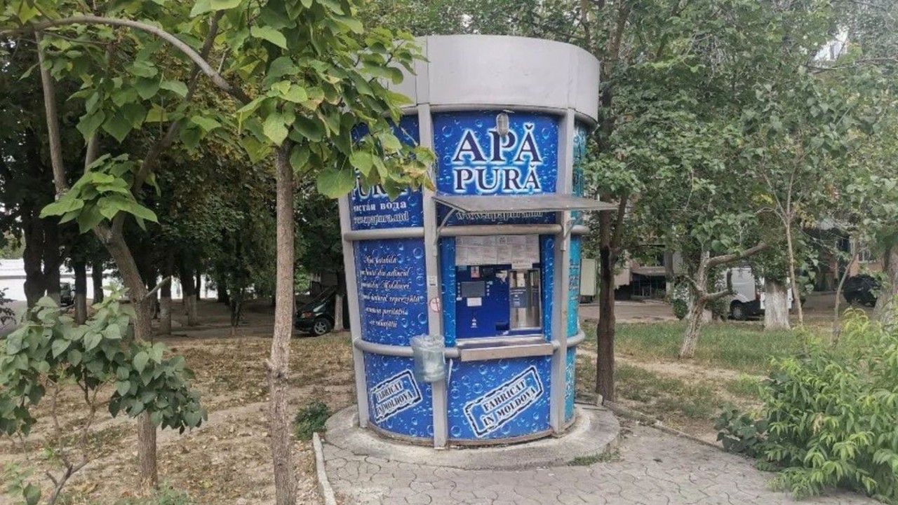 Chioșcuri speciale, instalate în localitățile care se confruntă cu lipsa apei potabile: Investiții de 12 milioane de euro, cu sprijinul Belgiei
