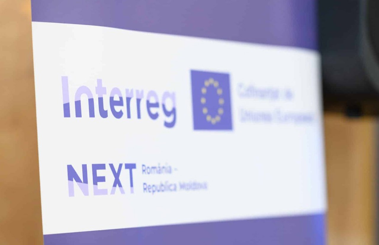Interreg NEXT | De la laboratoare digitale în școli, la servicii SMURD: Bilanțul „celui mai mare program ca volum de finanțare și ca număr de beneficiari”, prezentat la Hâncești