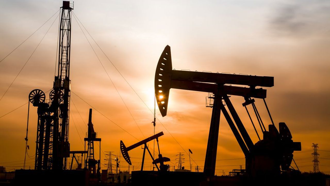 Emiratele Arabe Unite renunță la OPEC pentru a produce mai mult petrol