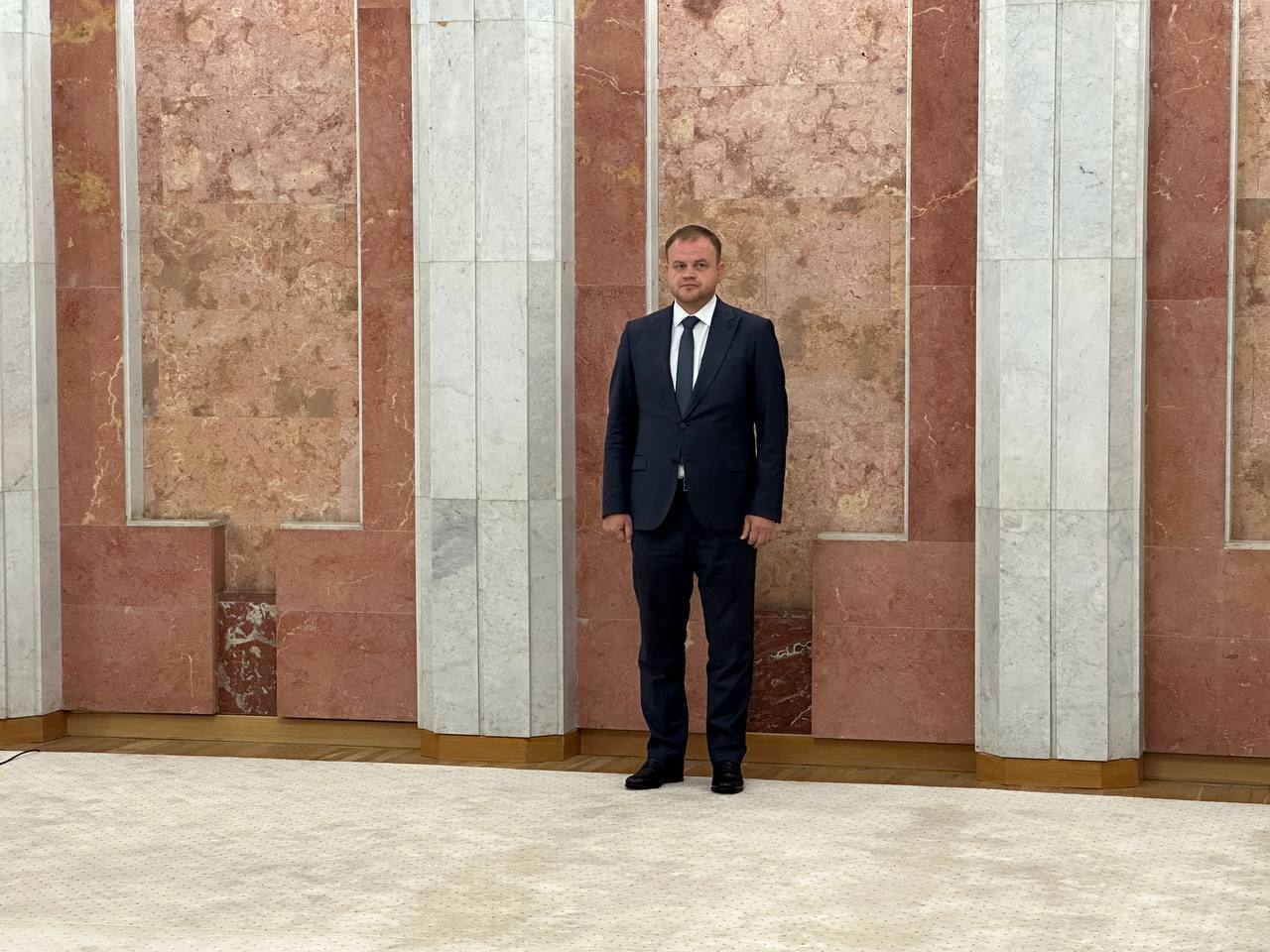 Новый вице-премьер по реинтеграции Роман Рошка принес присягу перед президентом и главой кабмина