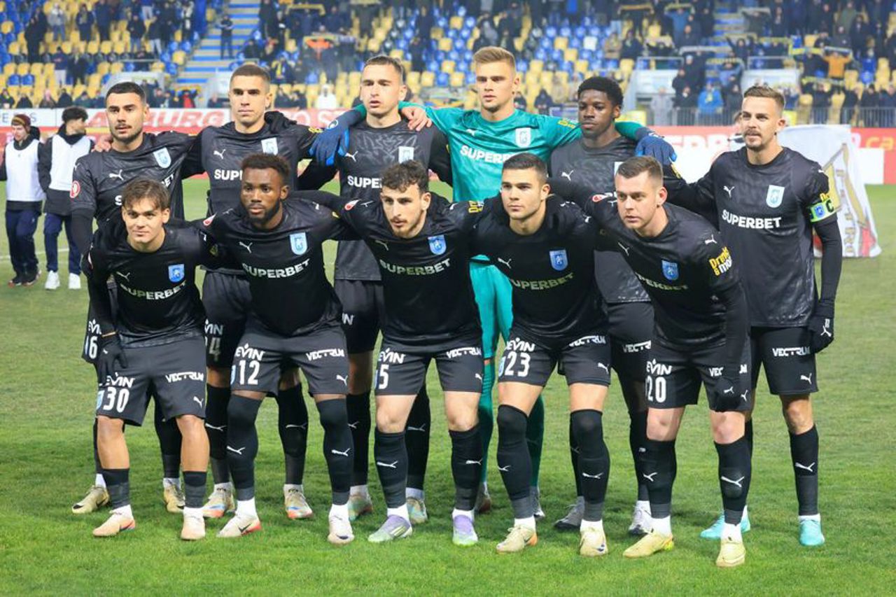 Superliga românească de fotbal: CS Universitatea Craiova a revenit în fotoliul de lider al clasamentului 