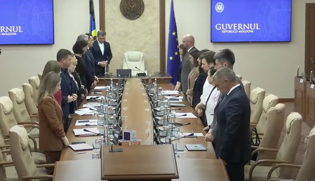  Government meeting opened with moment of silence for Eugen Doga