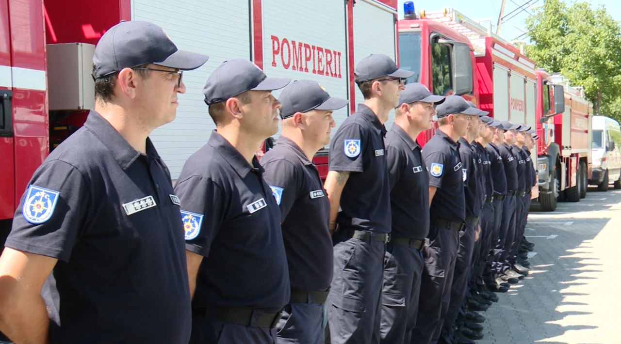Moldovan firefighters return home after Greek wildfire mission