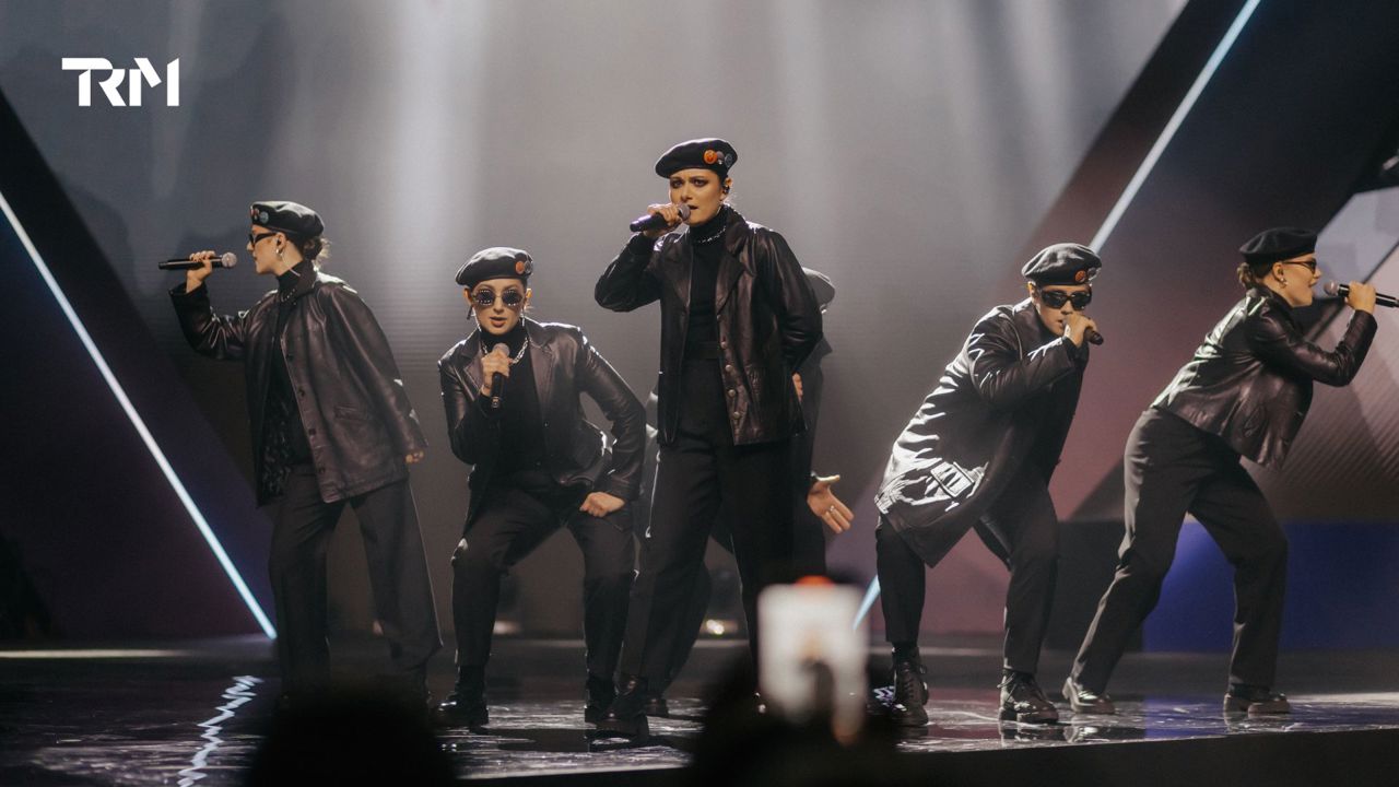 TRM / Curly – Respir liber