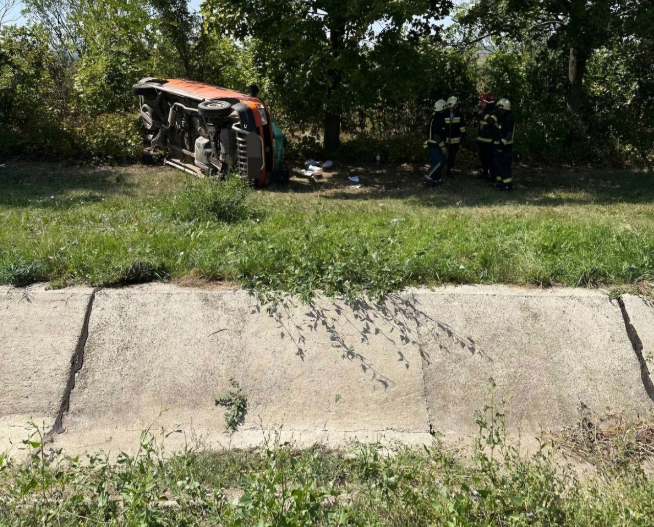 Авария в Сынджерейском районе: в больницу доставлены два человека