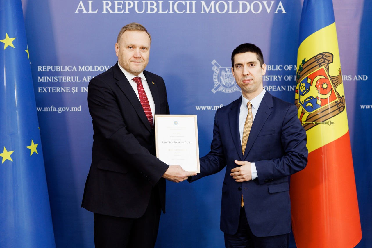 Ambasadorul Ucrainei în R. Moldova, Marko Șevcenko, decorat cu  medalia „Meritul diplomatic” la final de mandat