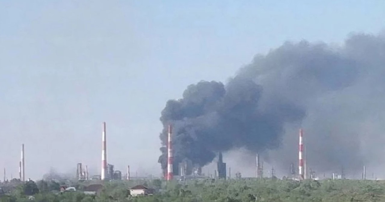 В России два человека погибли в результате атаки дрона на Сызрань