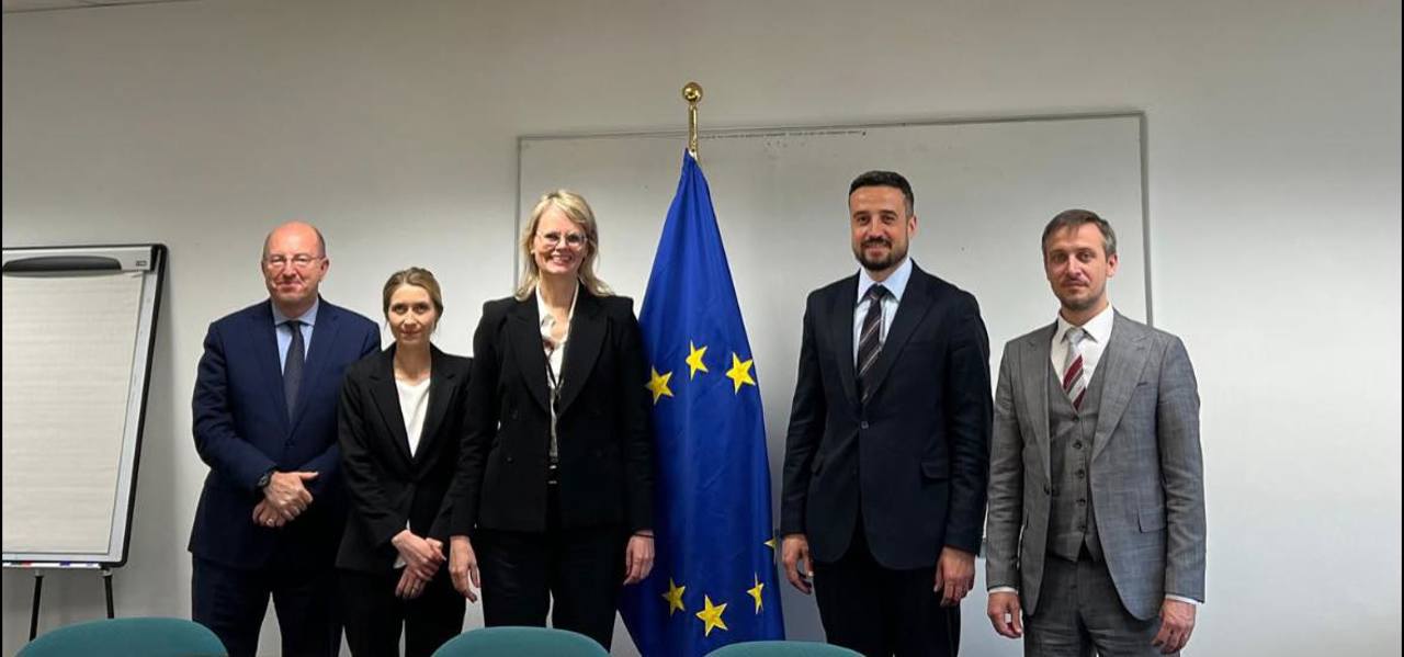 Screening: Modernizarea căilor ferate și construirea de poduri peste Prut, priorități din domeniul transporturilor discutate la Bruxelles