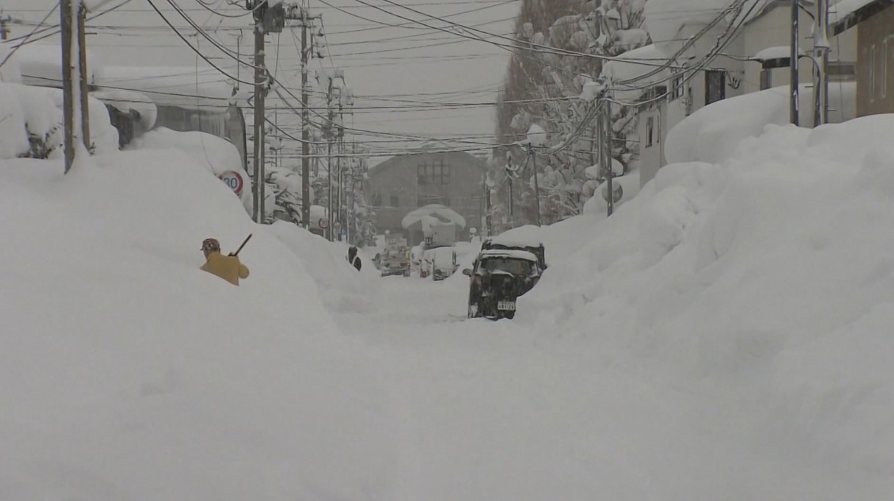 Japan winter crisis: Record snow depths trigger national transport paralysis