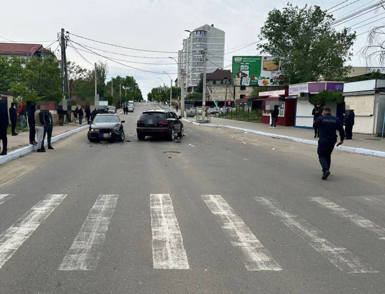 Comrat: o tânără a fost transportată la spital, după ce a fost lovită pe trecerea de pietoni 