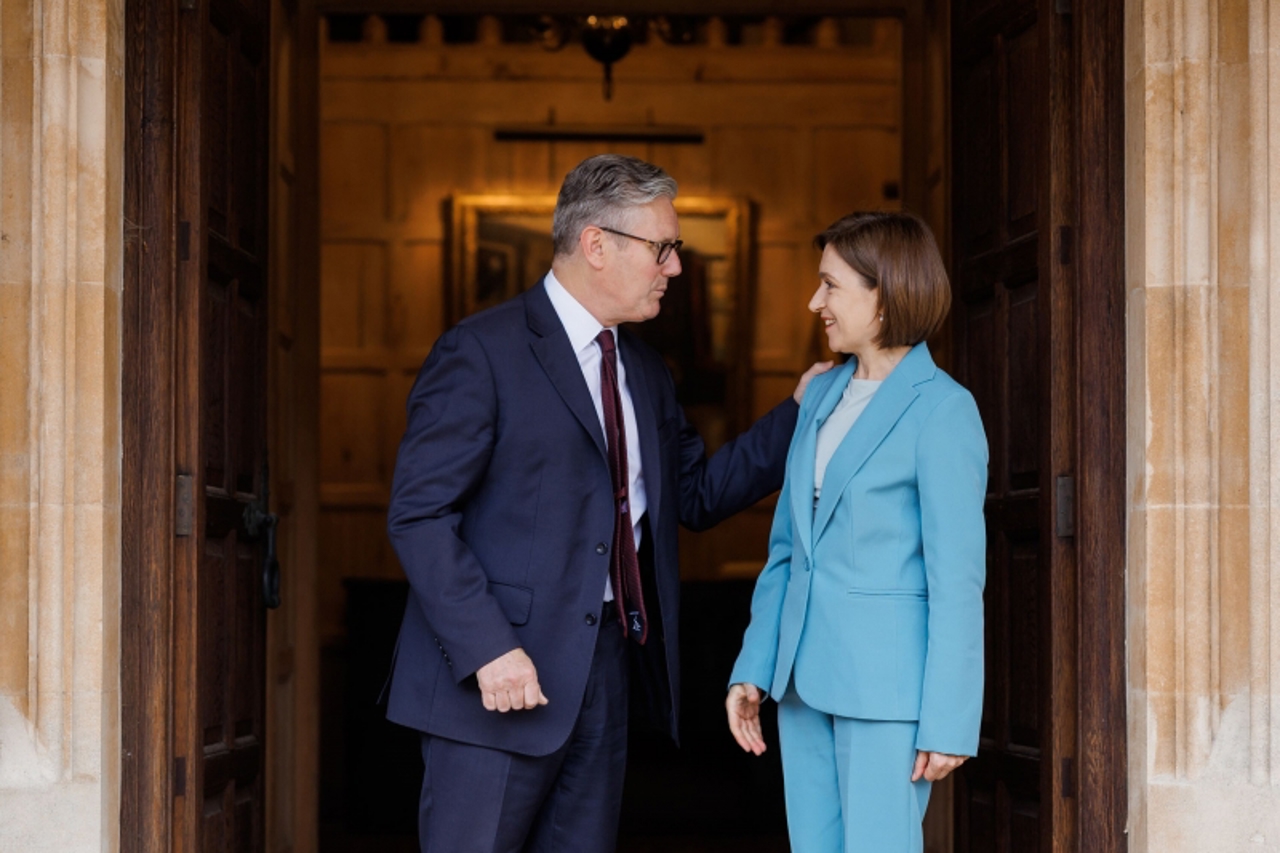 UK support for Moldova: Trade & driver license deal