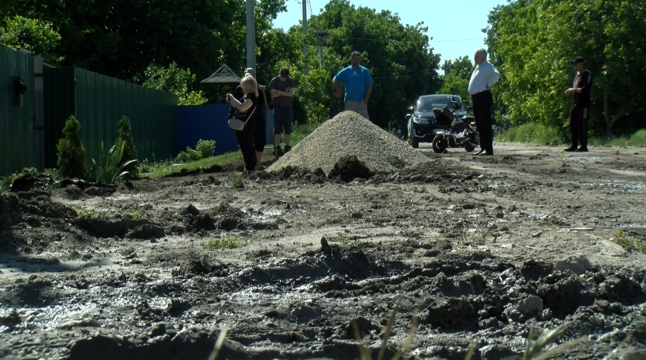 Ploile torențiale au făcut ravagii în raionul Drochia: 20 de gospodării afectate în satul Gribova