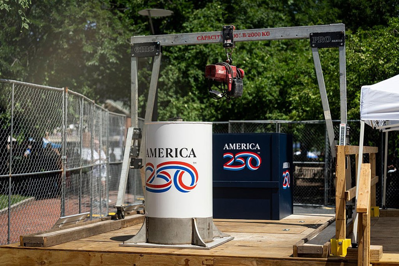 Mesaj pentru americanii anului 2276: O capsulă a timpului, depusă lângă Independence Hall