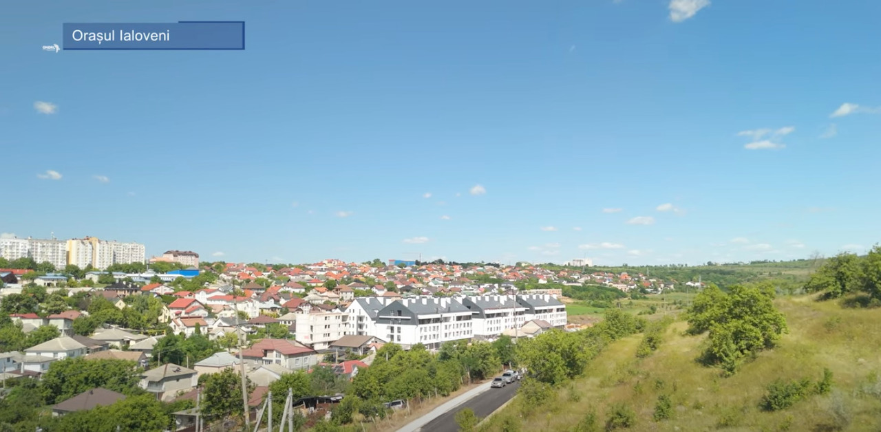 Ialoveni se dezvoltă prin opt proiecte finanțate de Guvern. Investiții în drumuri, canalizare, creșe și infrastructură sportivă