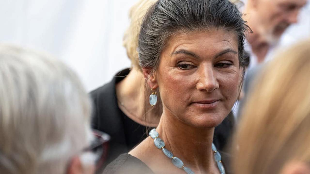 Corespondență // Sahra Wagenknecht, sau cum migrația a devenit strigătul de raliere al extremei stângi germane