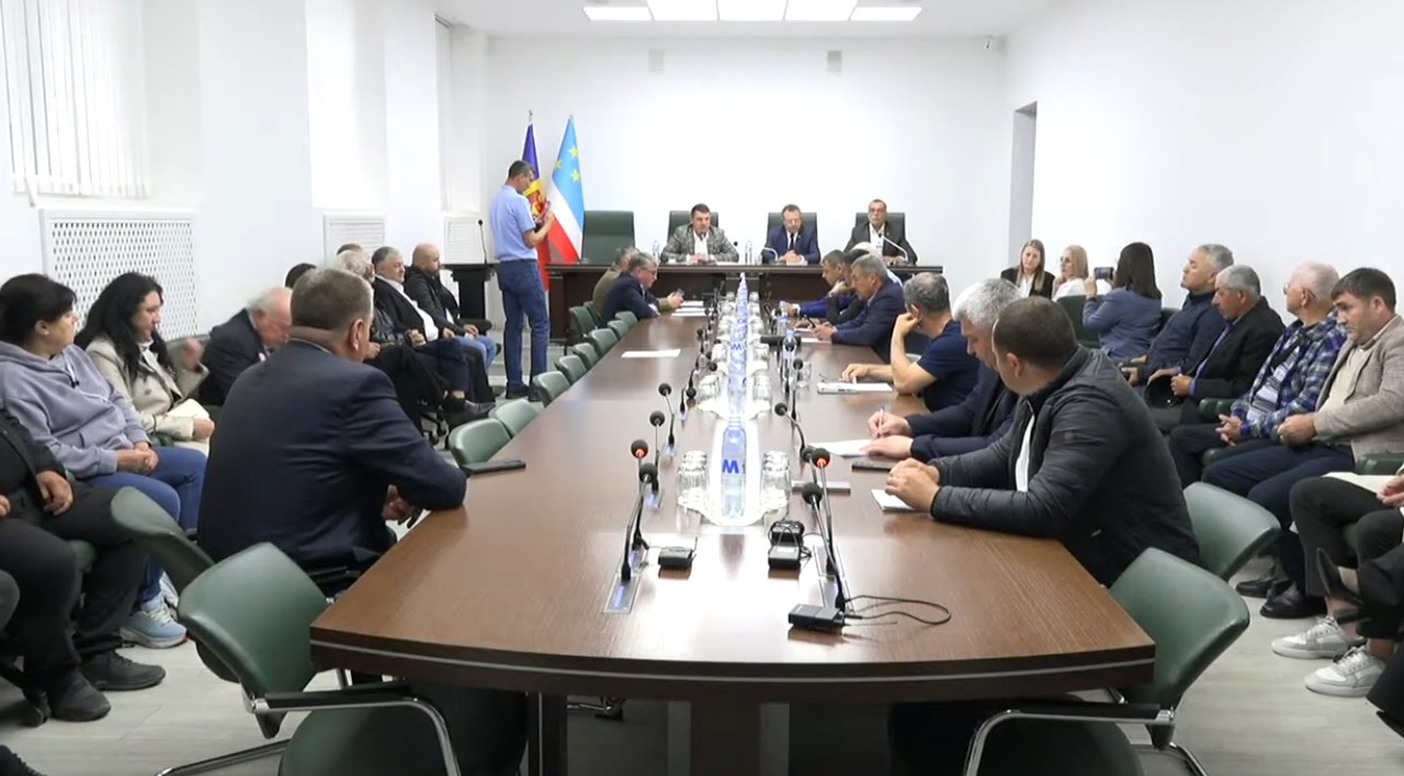 Doar 13 din 35 de deputați prezenți: Adunarea Populară ratează votul pentru deblocarea alegerilor