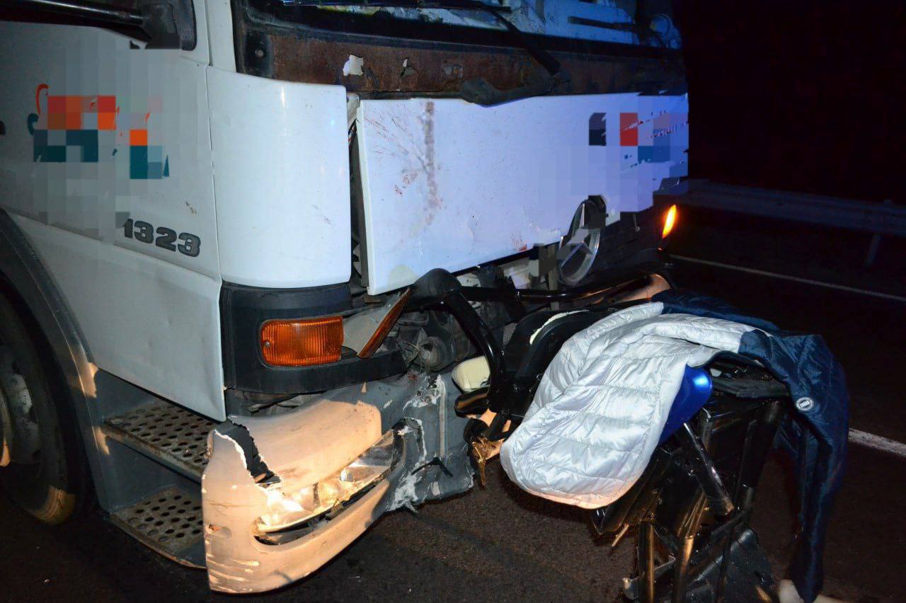 Tragedie la Cimișlia: un bărbat a murit după ce tricicleta electrică pe care se deplasa a fost lovită de un camion