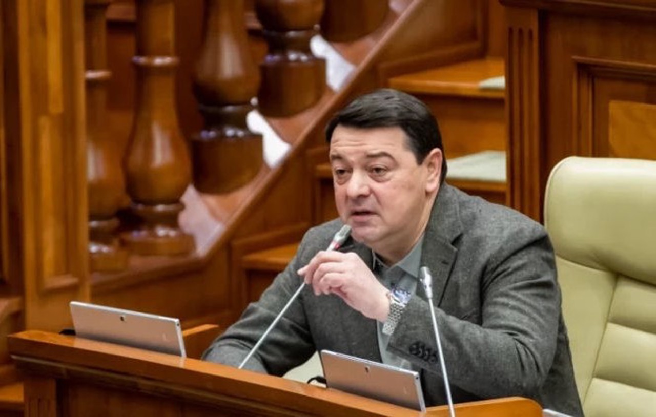 Comunistul Constantin Starîș, deranjat de „agenda externă” a guvernării. Expert: „R. Moldova are nevoie e cooperare internațională”