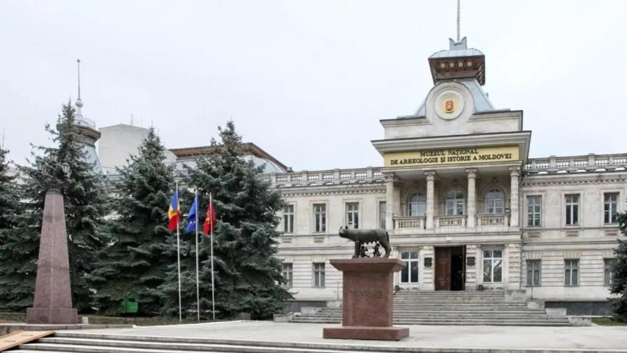 Bomb alert at the National History Museum in Chisinau