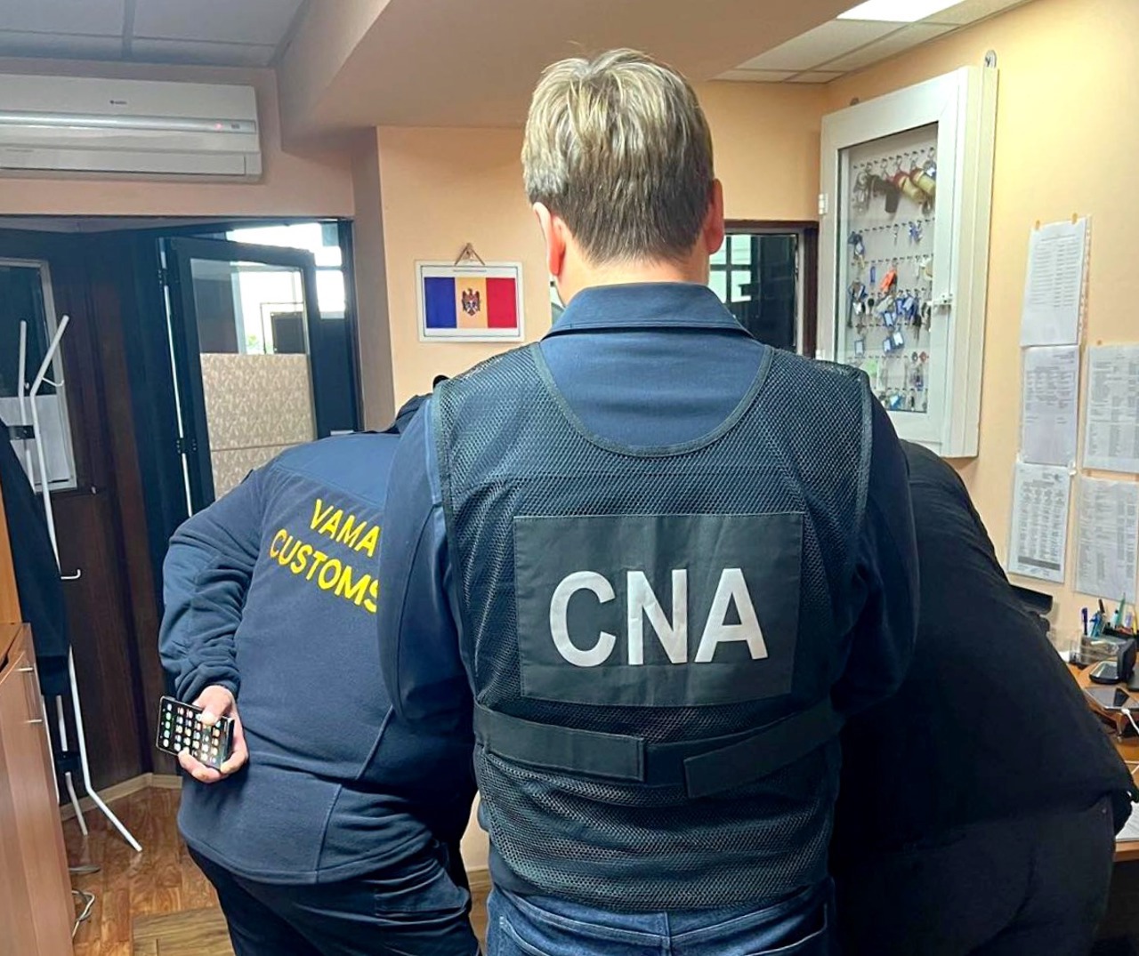Vameși de la Leușeni scapă de pedeapsă pentru mită după aproape 13 ani de judecăți