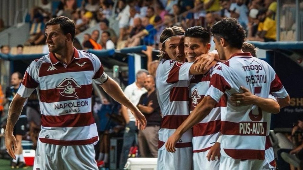 Rapid București a urcat provizoriu pe locul 2 în clasamentul Superligii românești de fotbal
