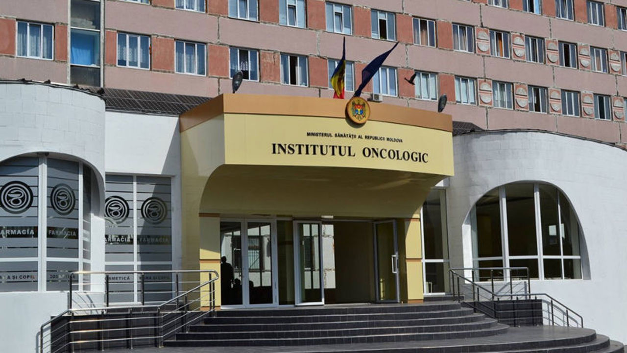 Over 70 international experts discuss new cancer treatment methods in Chisinau