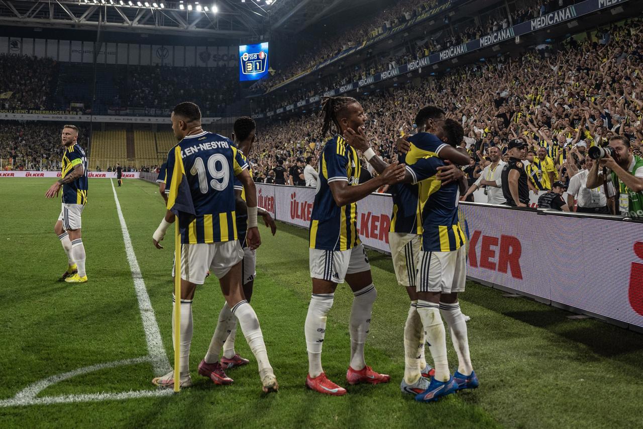 Meciuri nebune în turul 3 preliminar al Ligii Campionilor: echipa antrenată de Jose Mourinho speră să ajungă în grupa unică 