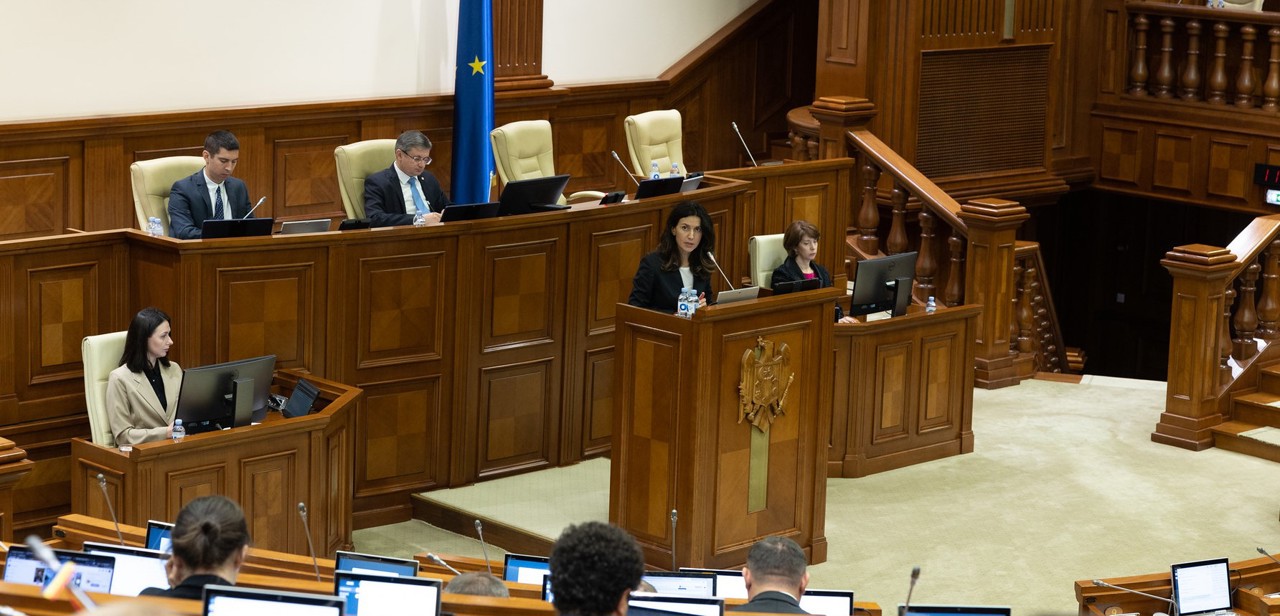 Moldova's Parliament approves amendments to Election Code to implement Constitutional Court ruling