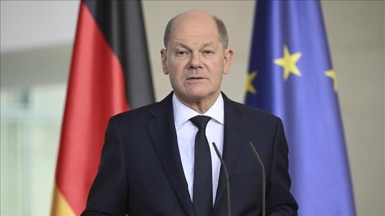 Cancelarul german Olaf Scholz spune că e dispus să discute cu Putin