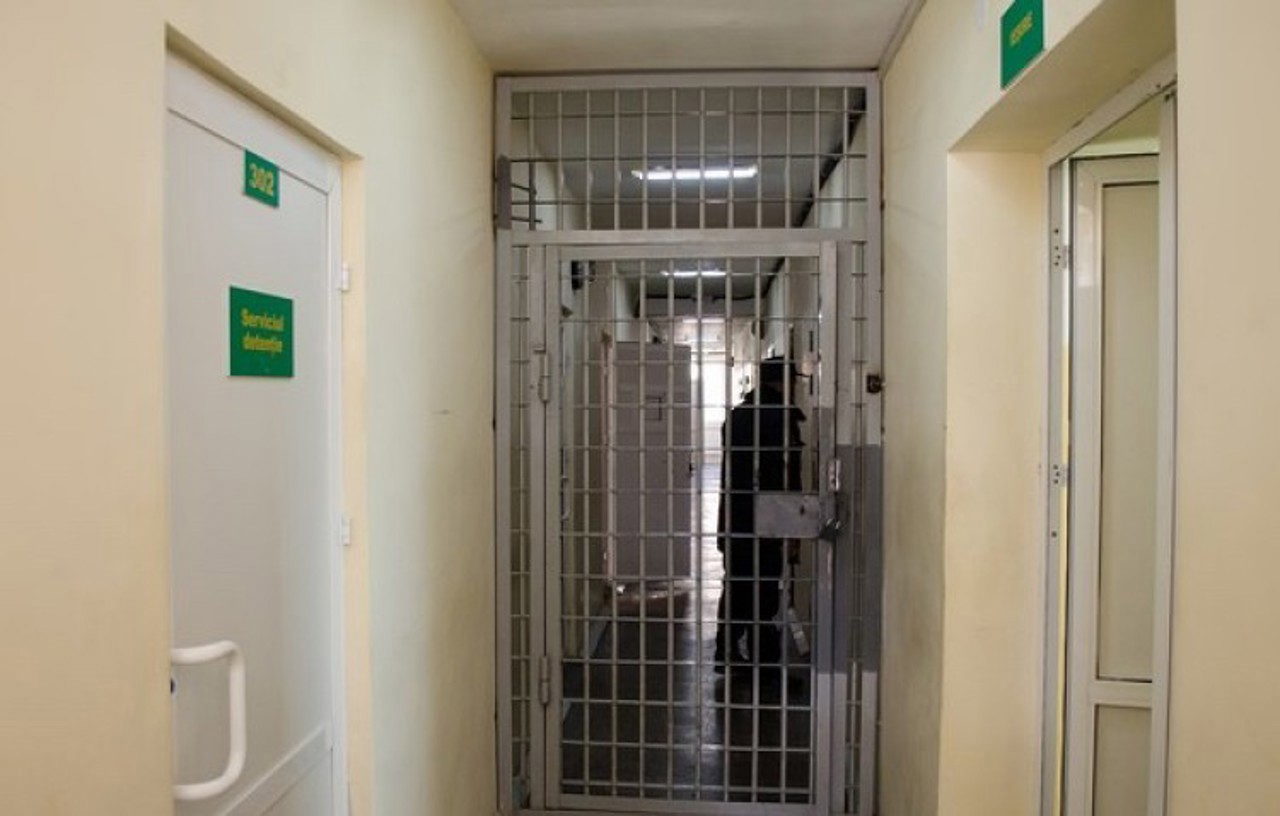 Magazine duty-free în regiunea transnistreană, cu gir de la Chișinău: Andronachi și Osipov rămân în arest preventiv pentru încă 30 de zile