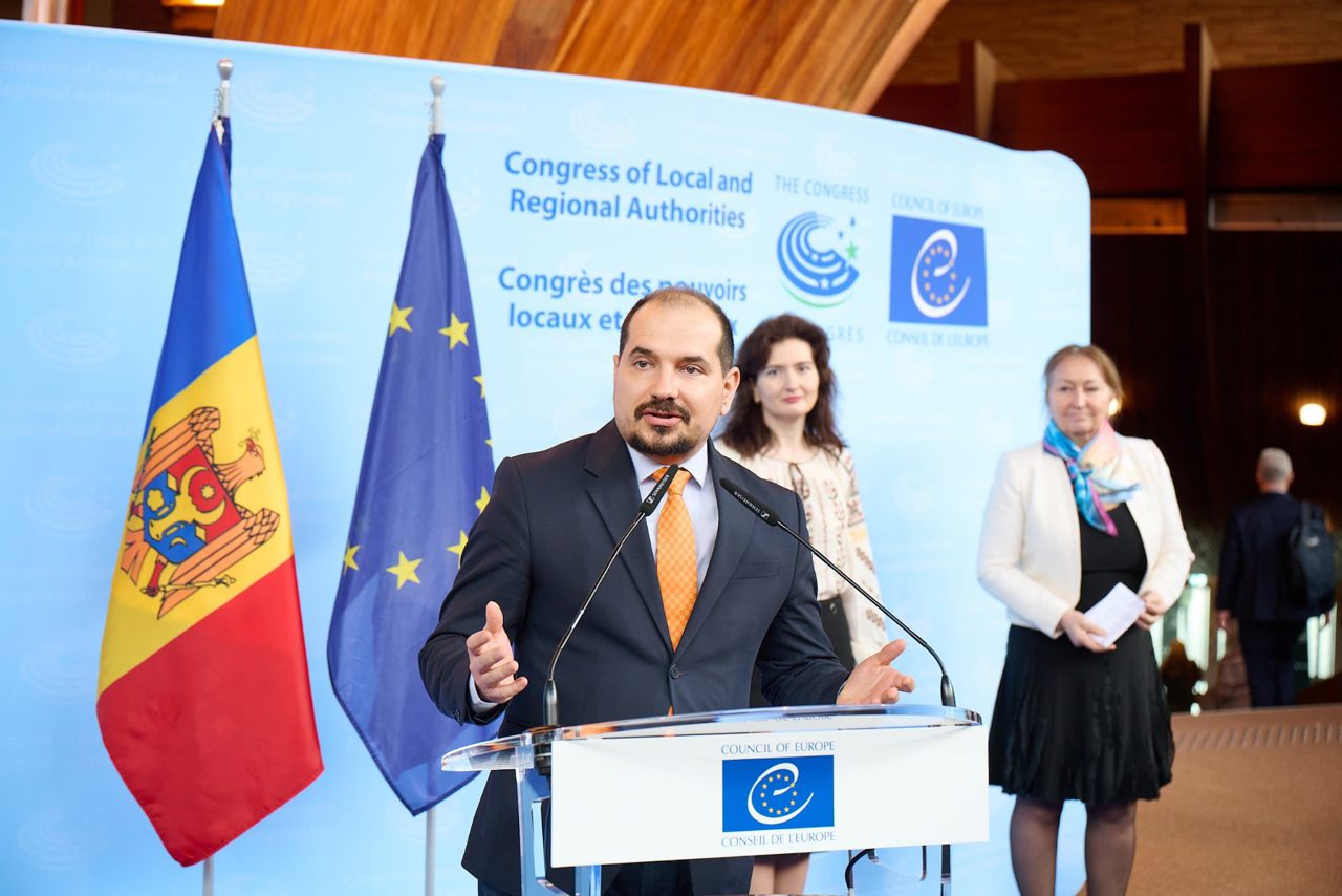 „Avem primari puternici într-un sistem slab”: Alexei Buzu a prezentat reforma APL la Strasbourg