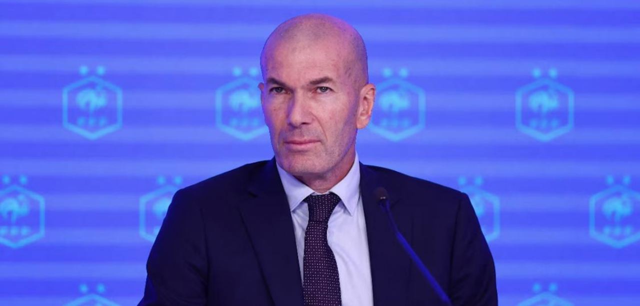 Celebrul Zinedine Zidane este noul selecționer al echipei naționale de fotbal a Franței