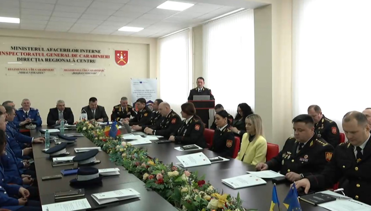 PRO GOV: Romanian gendarmes and Moldovan carabinieri conduct joint crisis interventions