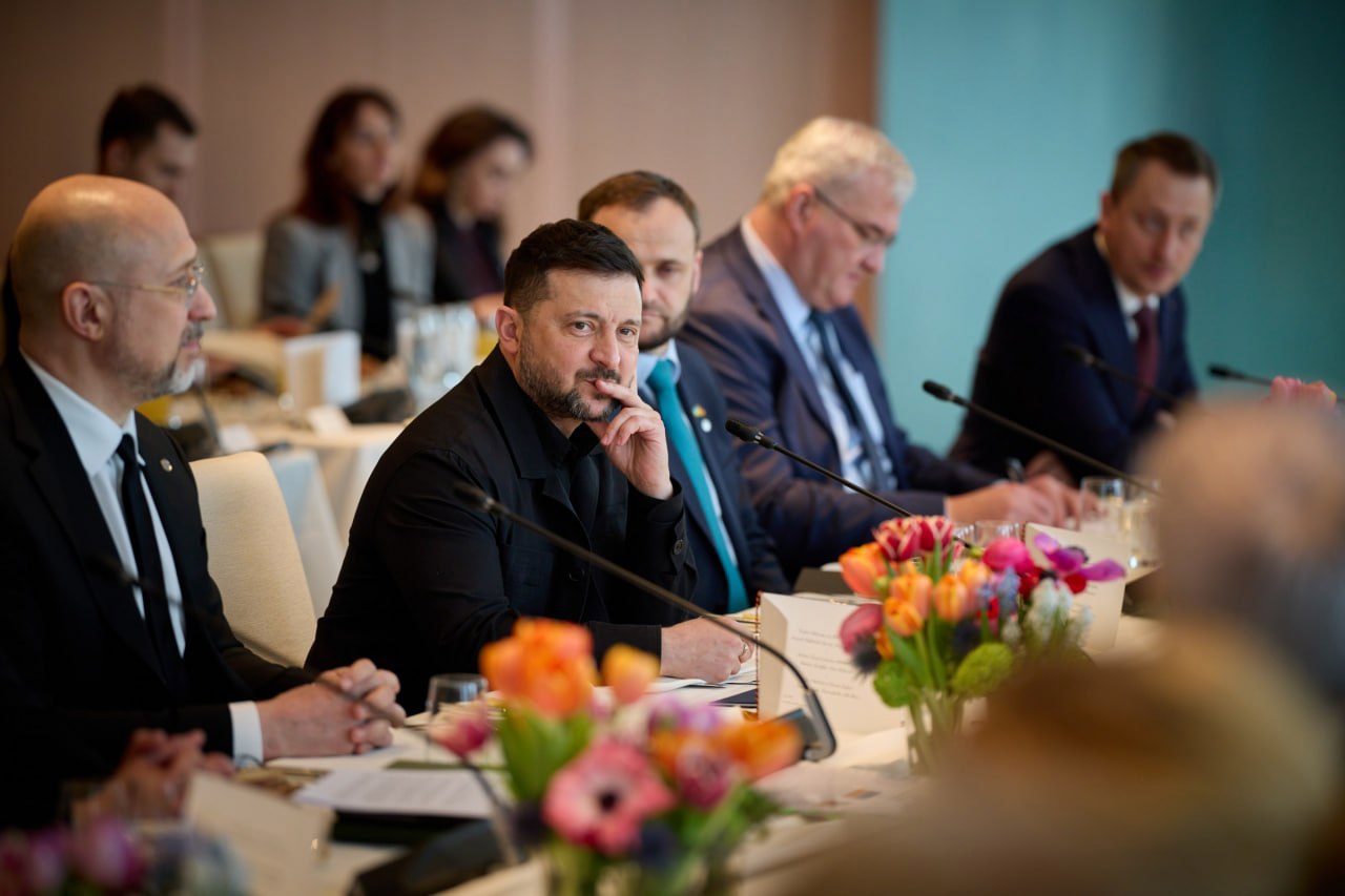 Ucraina și Germania își extind cooperarea în domeniul apărării. Vor produce împreună drone și sisteme militare