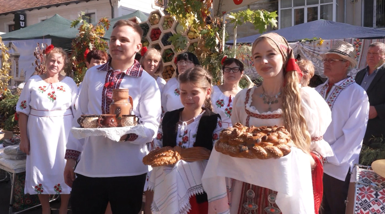 Călărașiul, în straie de sărbătoare la Festivalul „Toamna de Aur”