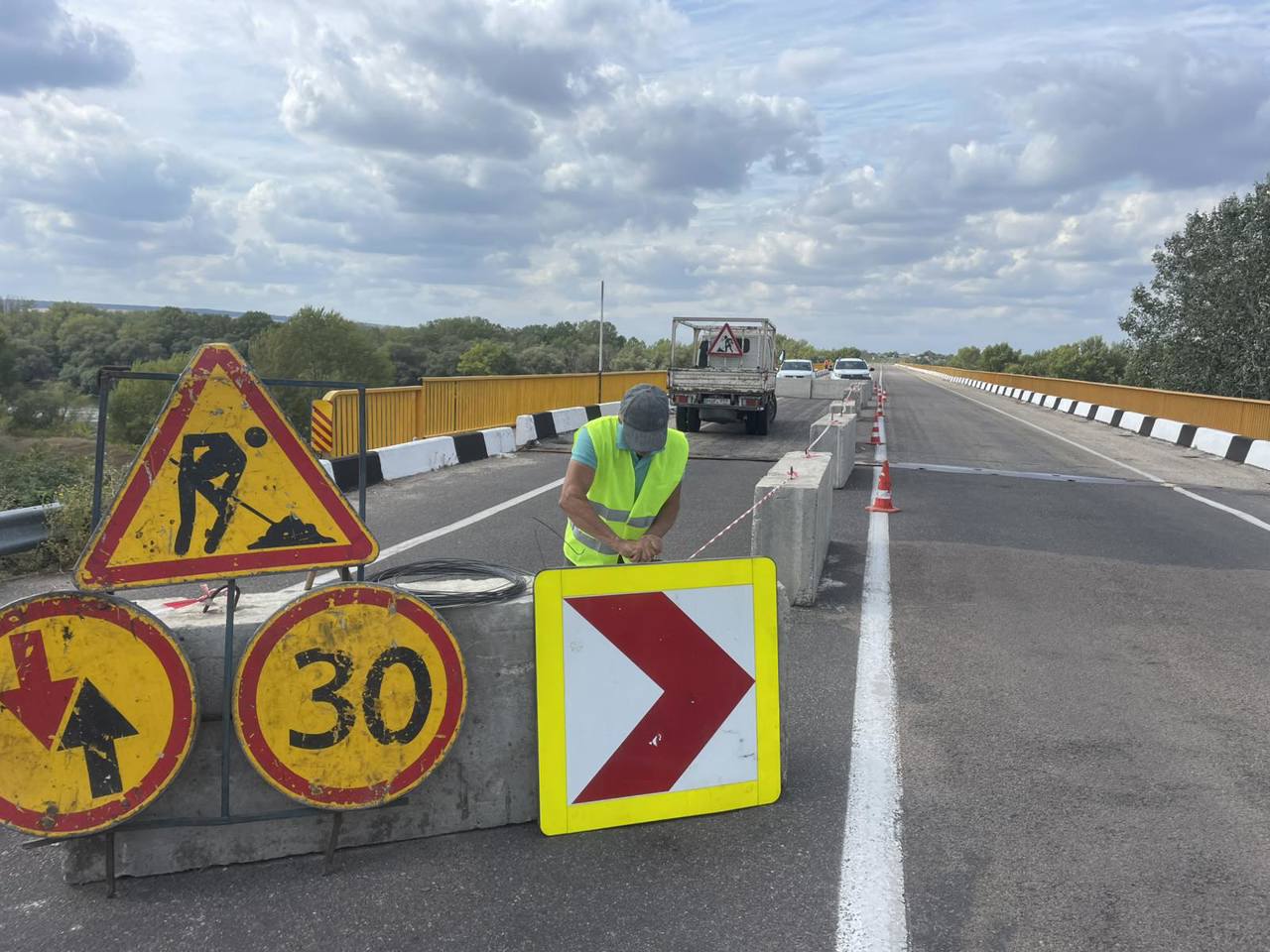 Biroul Politici de Reintegrare: Reparațiile la podurile din Zona de Securitate nu au legătură cu alegerile