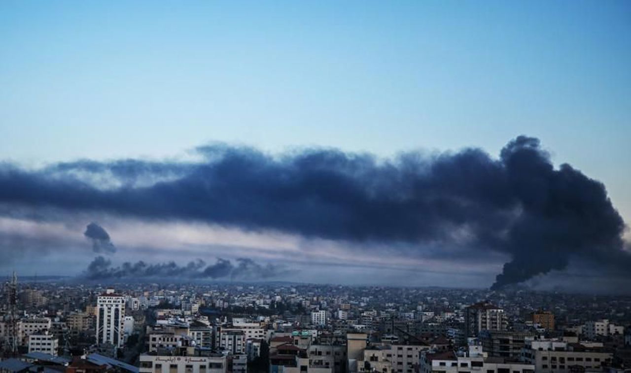 Deadly Airstrikes Near Damascus Raise Regional Tensions