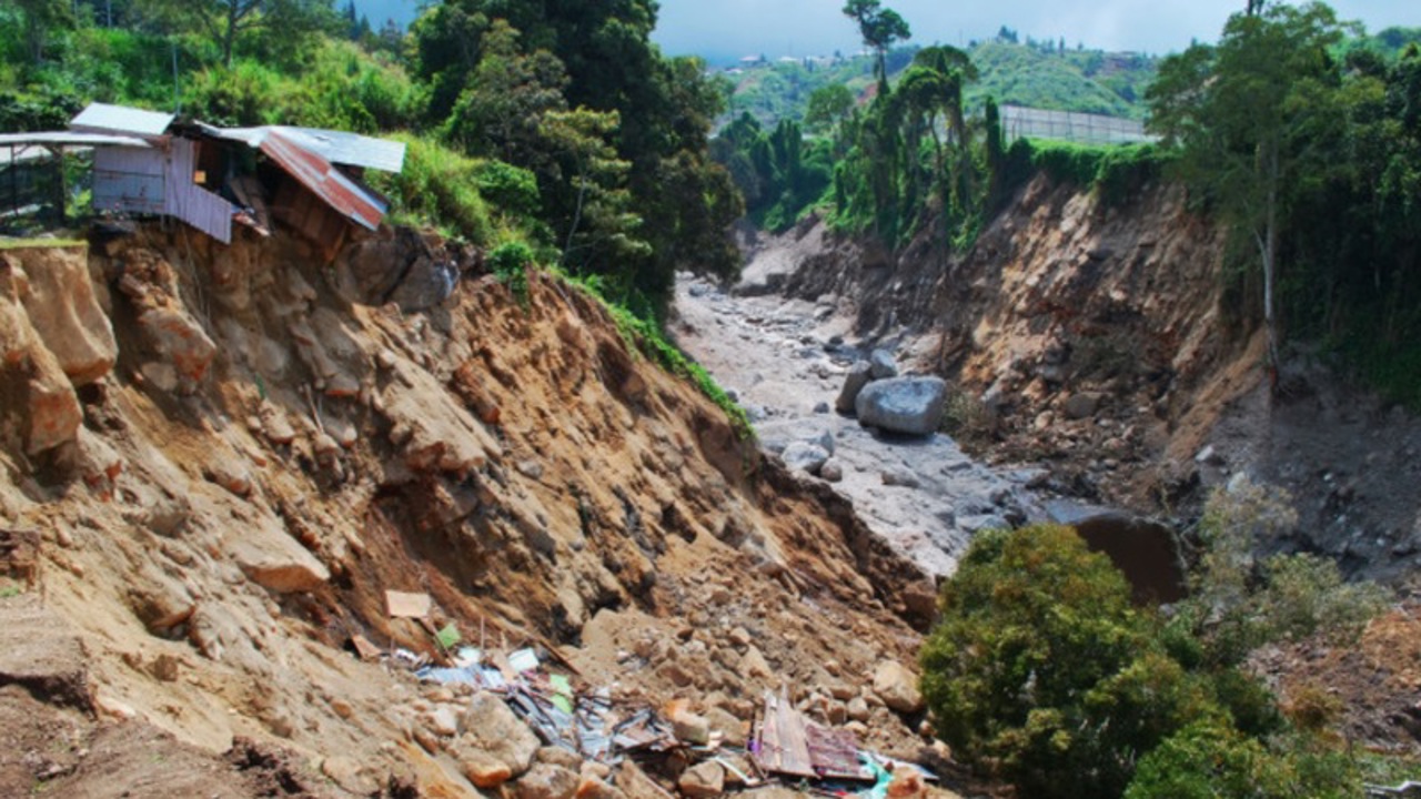 Flooding and landslides kill at least 15 in Nepal