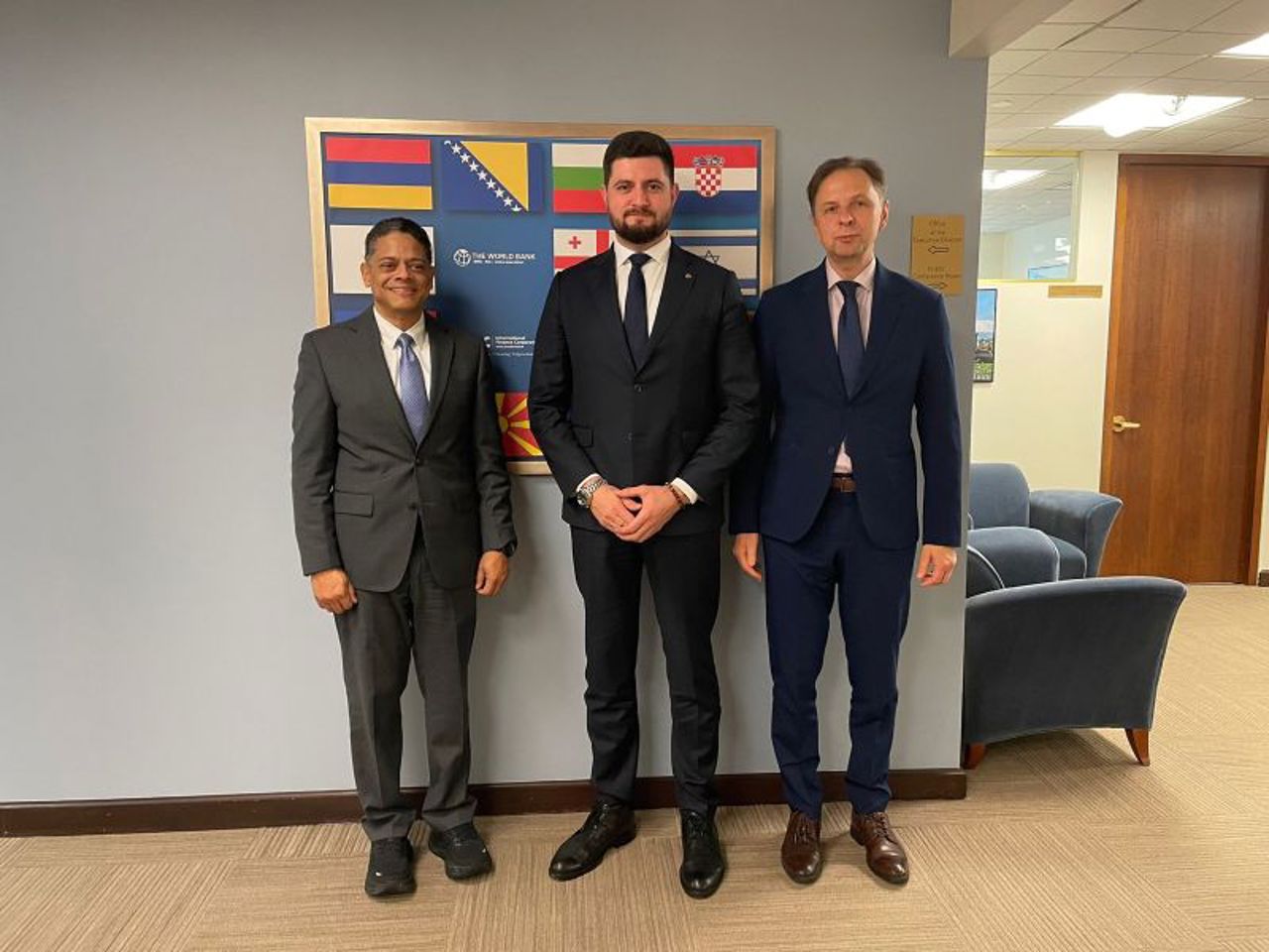 Ministrul Energiei, la Washington: Guvernul R. Moldova salută decizia Carlyle Group de a prelua activele Lukoil International