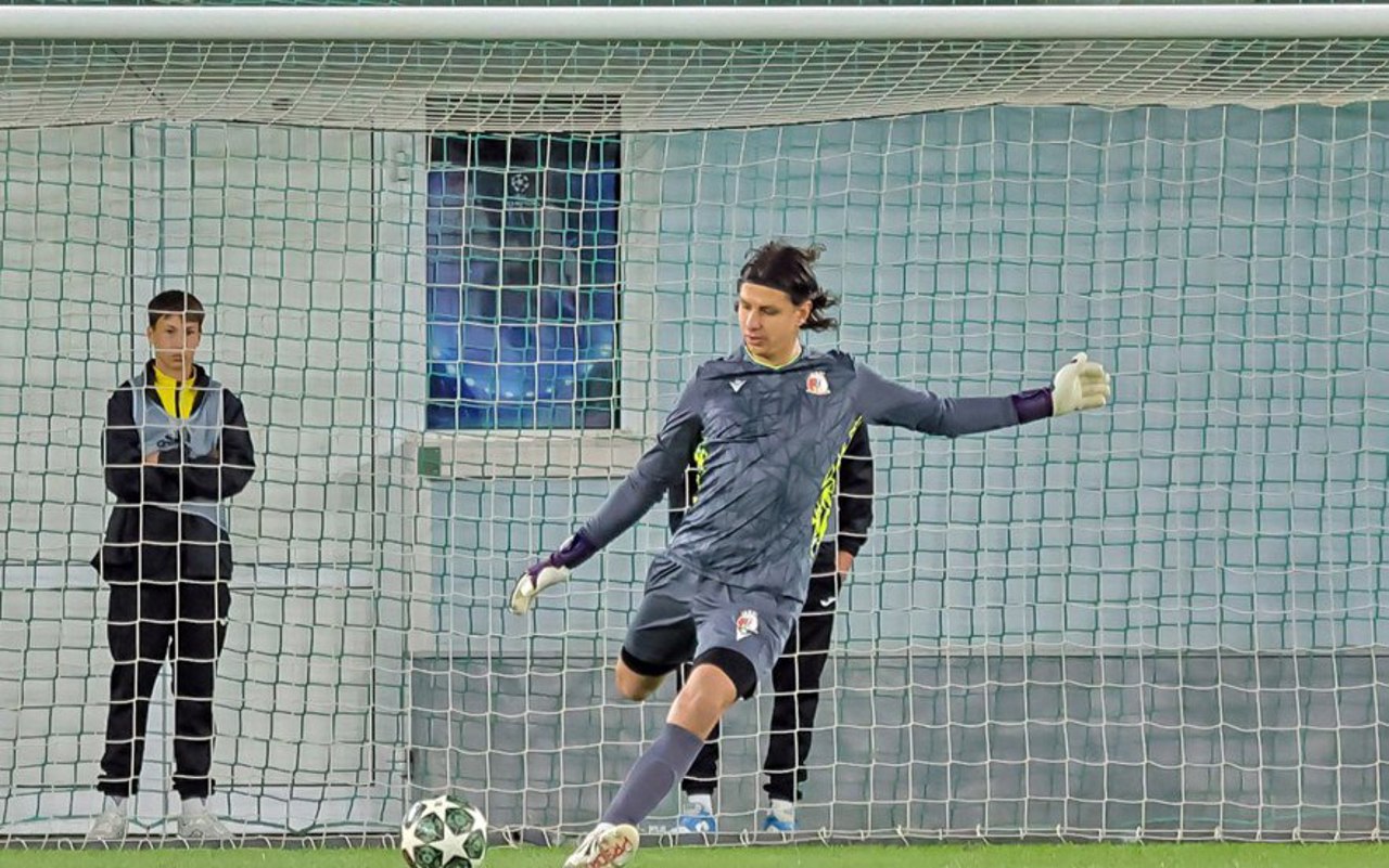 Portarul Emil Tîmbur a fost convocat la echipa națională de fotbal a Republicii Moldova 