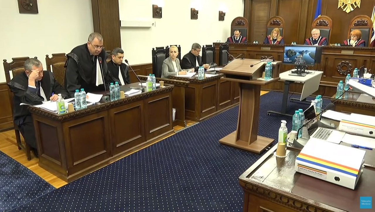 Curtea Constituțională va continua miercuri examinarea demersului Guvernului privind scoaterea în afara legii a Partidului „Șor”