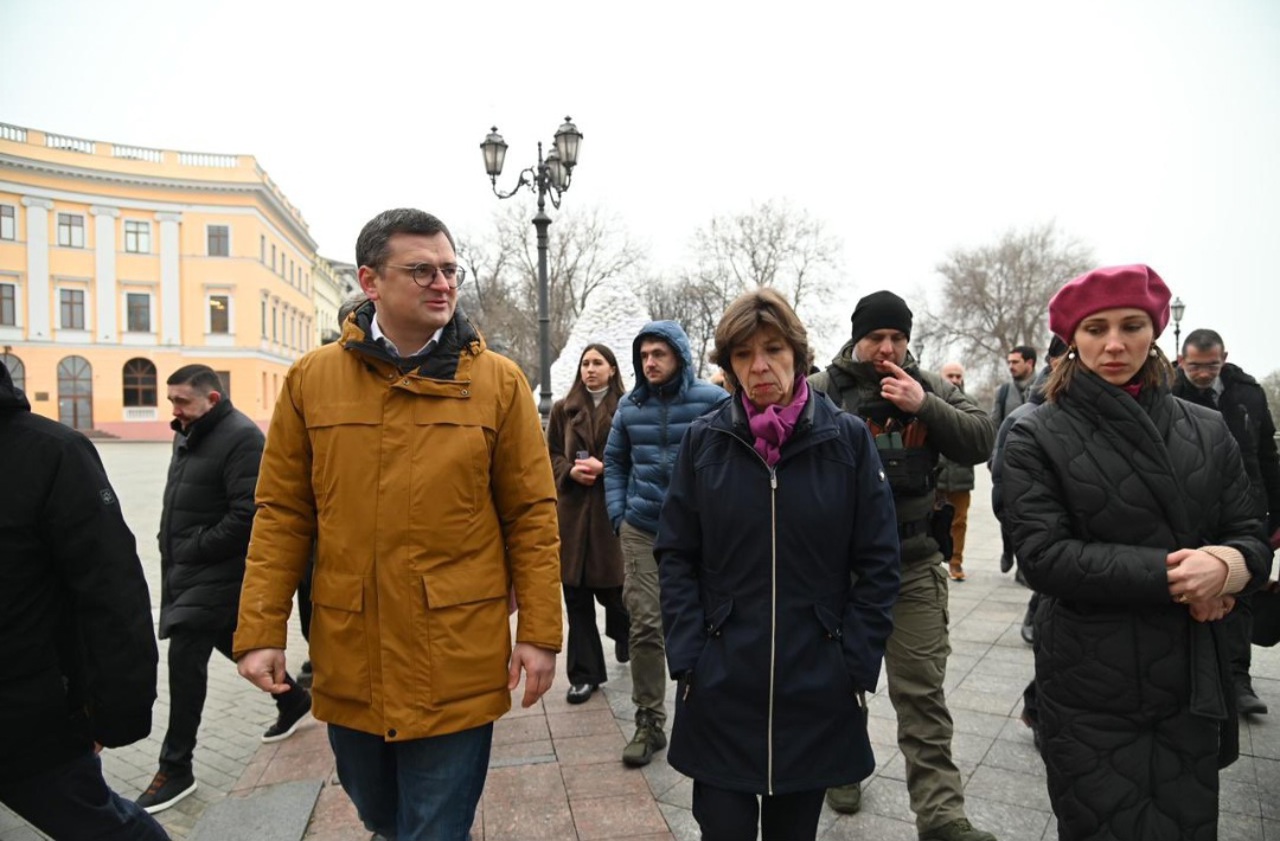 Министры иностранных дел Франции и Украины встретились в убежище в Одессе