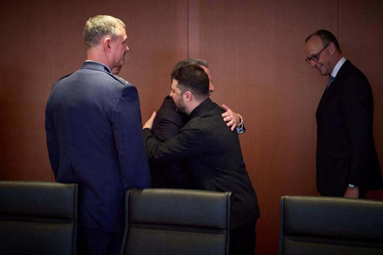 SUA promit Ucrainei garanții de securitate „extrem de puternice”. Trump mulțumit de negocierile de la Berlin