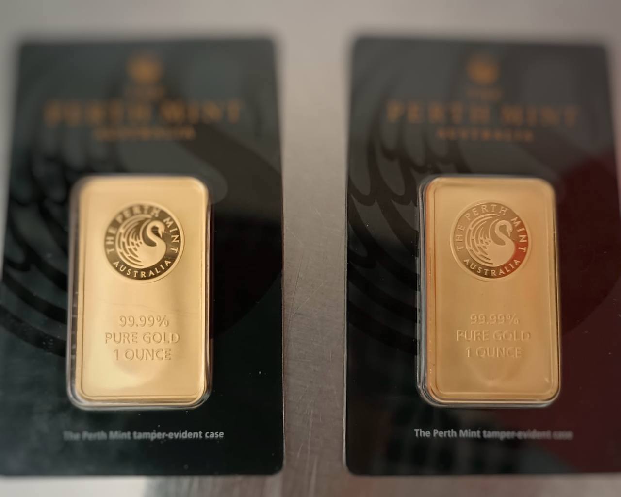 Гражданка Украины пыталась вылететь из Кишинева с двумя золотыми слитками